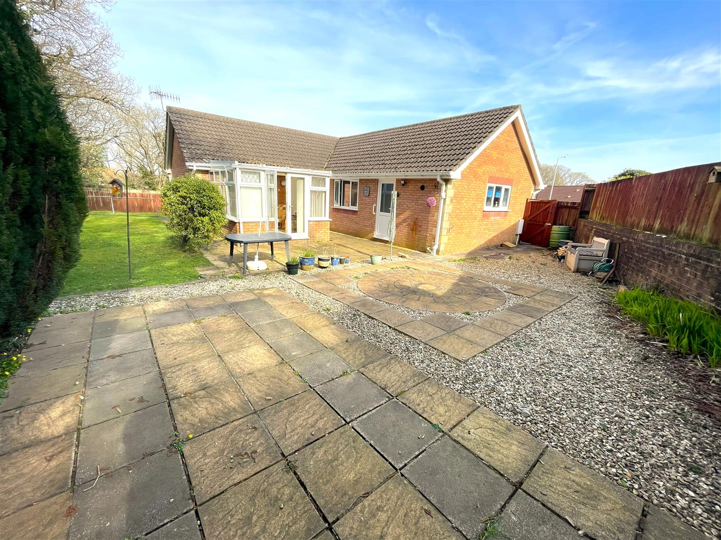 Oakwood Drive, Gowerton, Swansea, SA4 3DJ